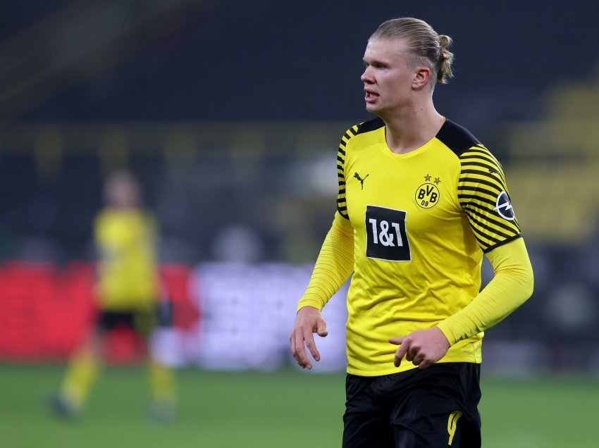 Dortmund ka interes për të shitur lojtarin
