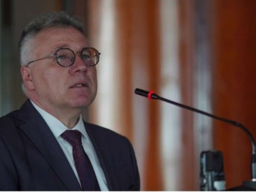 ​Ambasadori rus në Sarajevë kërcënon sërish Bosnjën, thotë se nuk duhet të anëtarësohet në BE