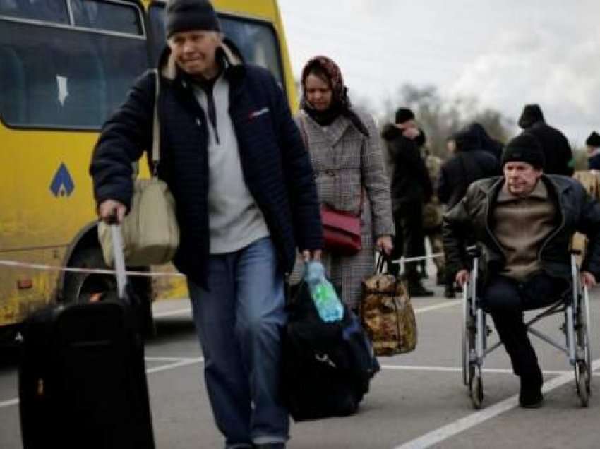 Më shumë se 8 milionë civilë të zhvendosur brenda Ukrainës