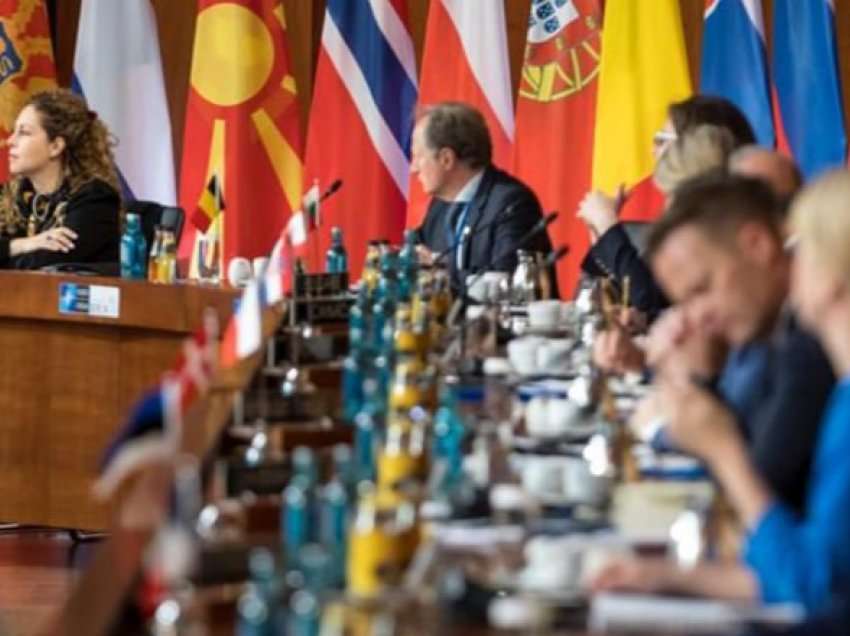Xhaçka: NATO të hapë dyert për Ballkanin Perëndimor dhe Kosovën!