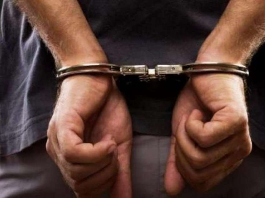 Arrestohet një person i kërkuar në Ferizaj, ishte dënuar me 15 vjet burg