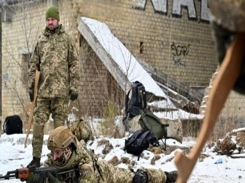 ​Pse Rusia po humb kaq shumë pajisje ushtarake në Ukrainë?