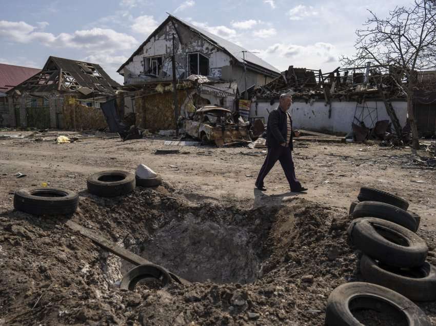 Sulmet ajrore ruse synojnë rajonet e Mykolaiv dhe Donbas
