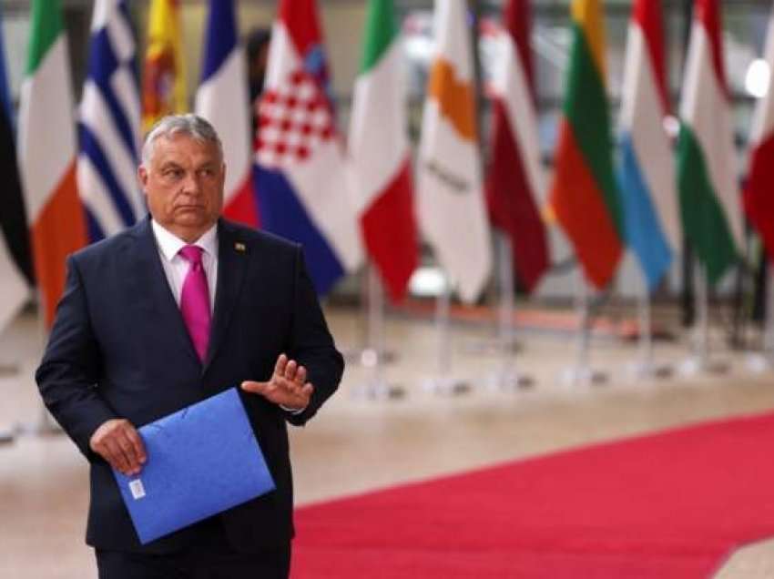 Orban kritikon BE-në për sanksionet ndaj naftës ruse