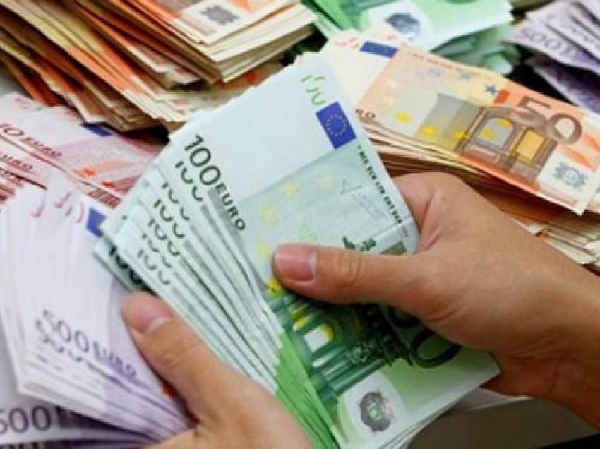 Çfarë po ndodh me Euron, Dollarin dhe Paundin? Njihuni me këmbimin valutor për ditën e sotme