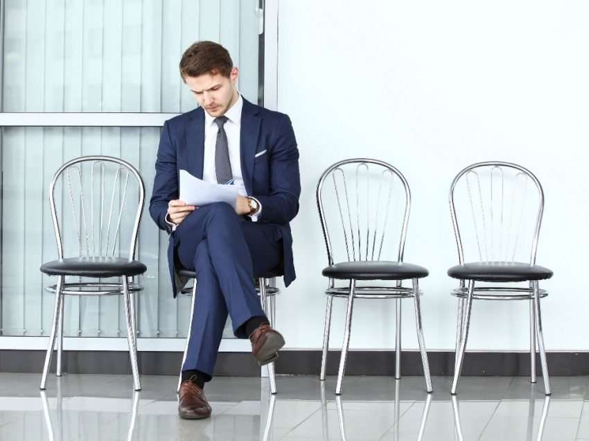 Problemet e personave introvertë në punë