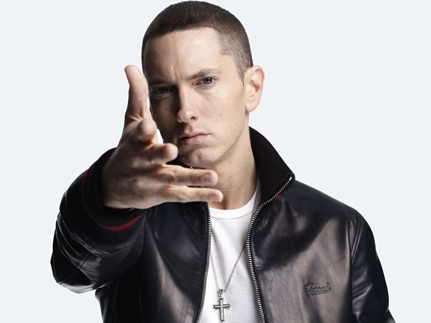 Eminem i kërkon vajzës së tij “të mbyllë veshët” pasi flet për varësinë ndaj drogës