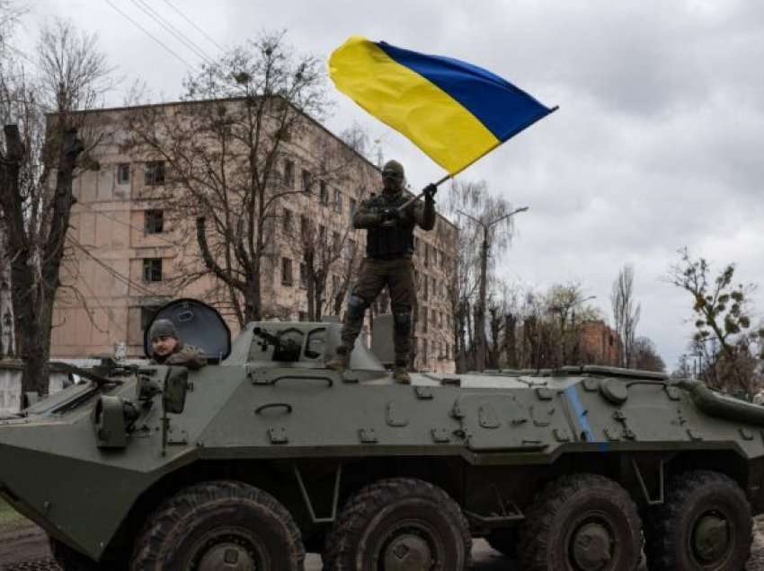 Ushtria ukrainase: Forcat ruse po sulmojnë në lindje dhe kanë forcuar pozicionet në jug