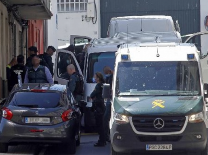 Çmontohet banda shqiptare e drogës në Spanjë, disa të arrestuar