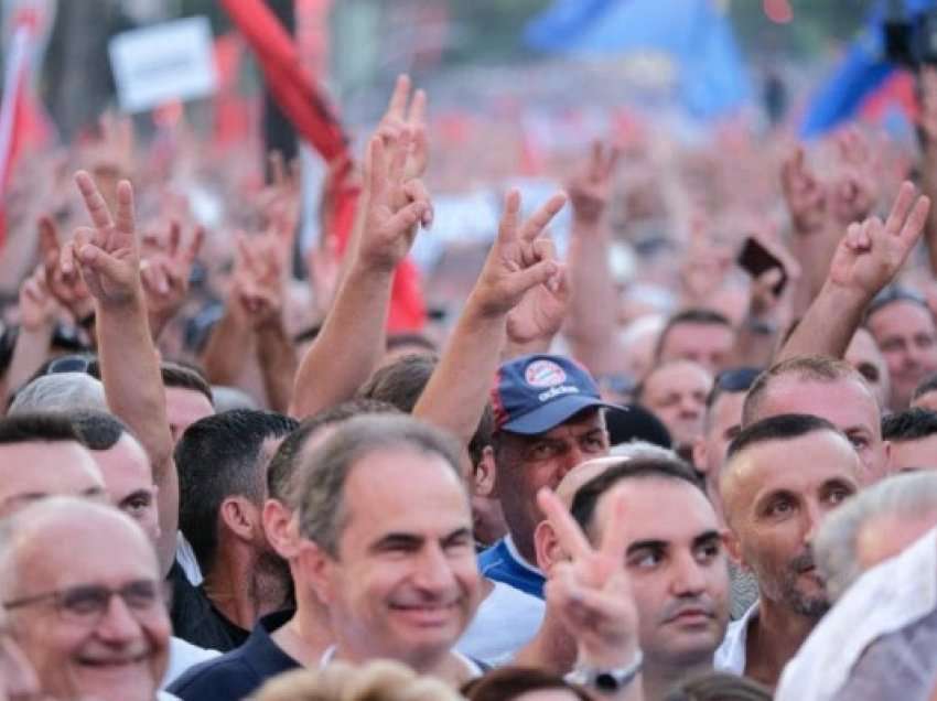 ​Tiranë, opozita në protestë