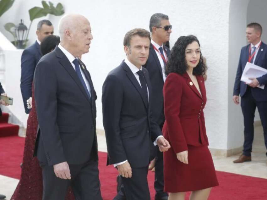 Osmani takon Macronin në Samitin e Frankofonisë në Tunizi