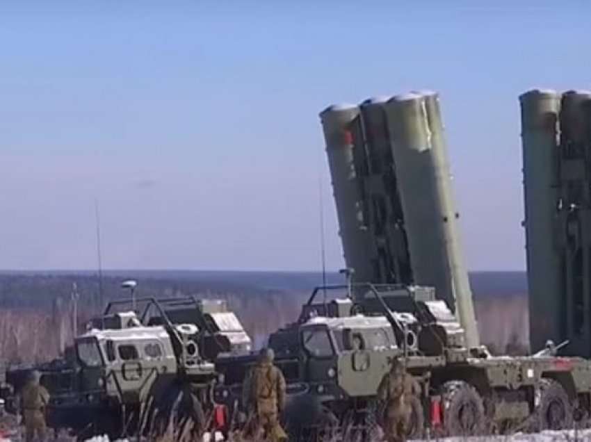 Komandantët e Putinit tërheqin raketat nga Bjellorusia, analistët ushtarakë paralajmërojnë për sulme masive në Ukrainë