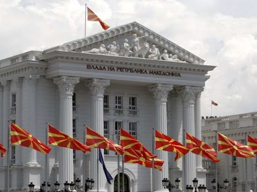 Kritikat e ambasadores amerikane, alarm për autoritetet në Maqedoni