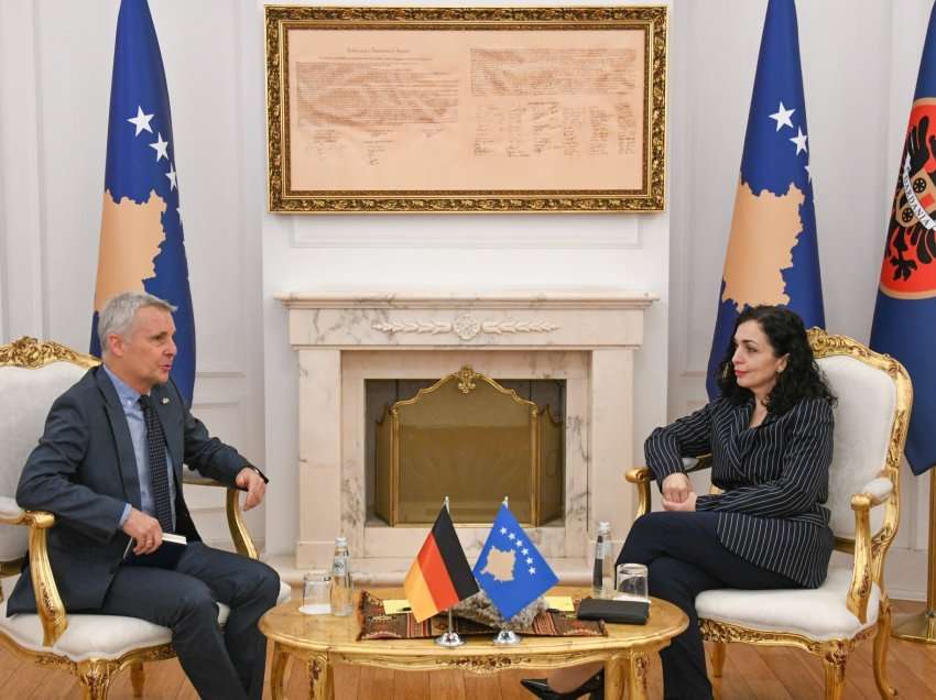 Osmani pret në takim ambasadorin gjerman, flasin për zhvillimet e fundit dhe dialogun me Serbinë 