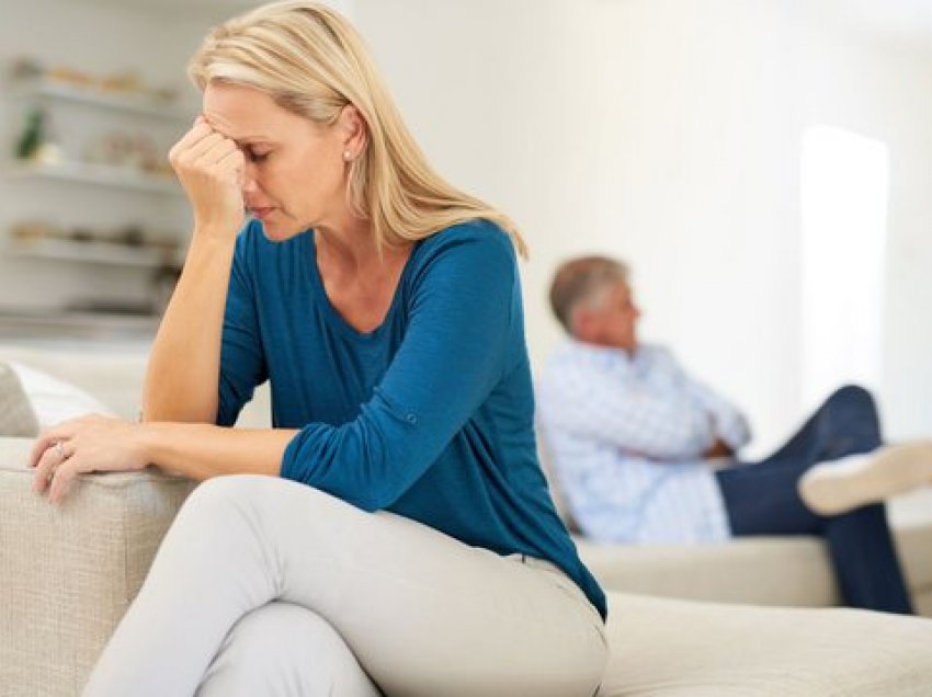 Ka një lidhje midis menopauzës dhe divorceve