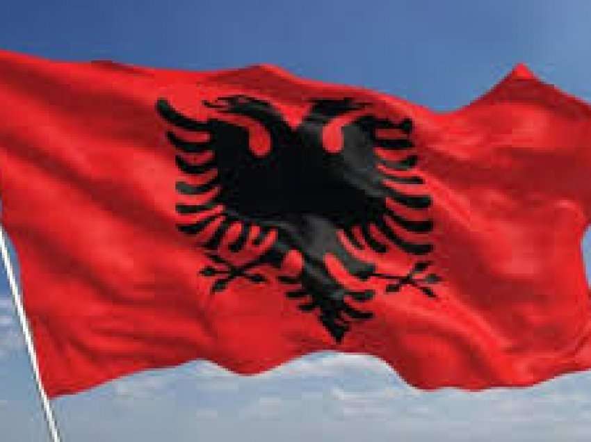 Për Flamurin tonë kombëtar në Kosovë dhe ish Jugosllavi janë vrarë mbi 50 mijë shqiptarë..!?