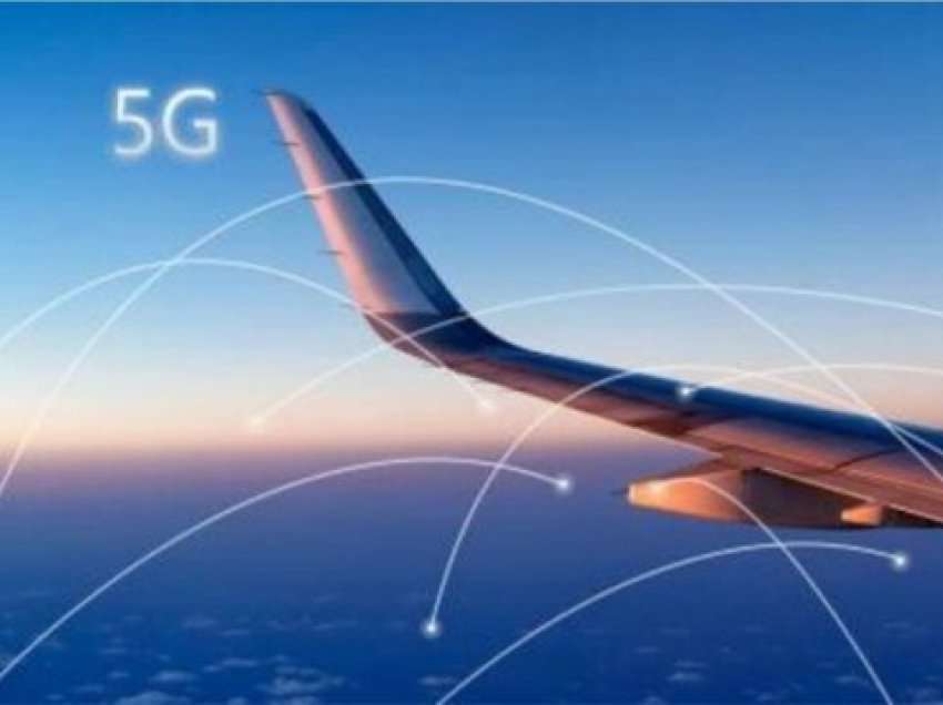 Tani mund të përdorni telefonin tuaj në avion, KE miraton përdorimin e 5G në fluturim