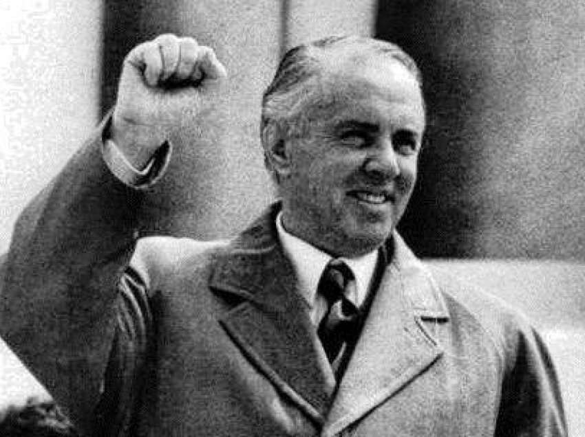   “S’ka bir nëne që ndryshon fjalimin tim”- Rebelimi i Haxhi Lleshit pas urdhrit sekret të Enver Hoxhës