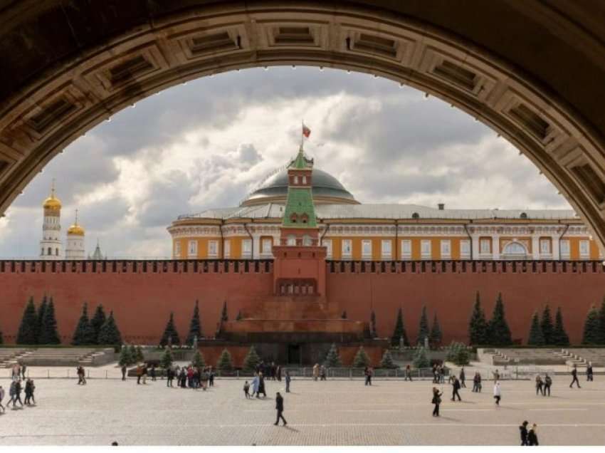 Raportohet se zyrtarët e Moskës po i ikin mobilizimit ushtarak