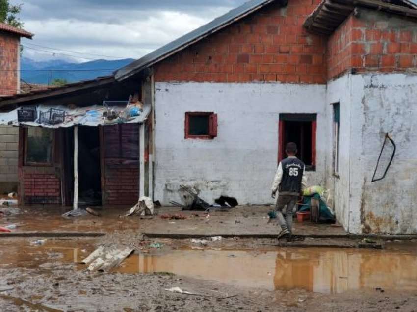 Evakuohen nëntë familje në Gjakovë për shkak të vërshimeve