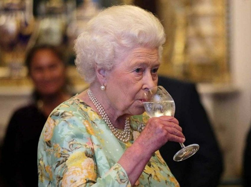 Cila ishte pija e preferuar e Mbretëreshës Elizabeth II që u shit para funeralit të saj?