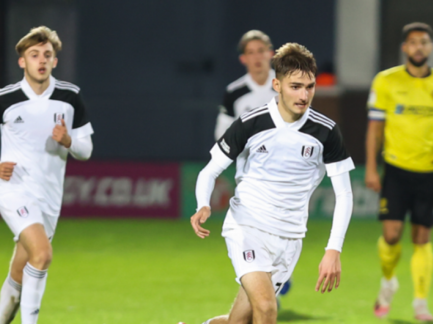 Shqipëria mundet nga Maqedonia e Veriut, por shënon talenti i Fulhamit që erdhi nga Kosova