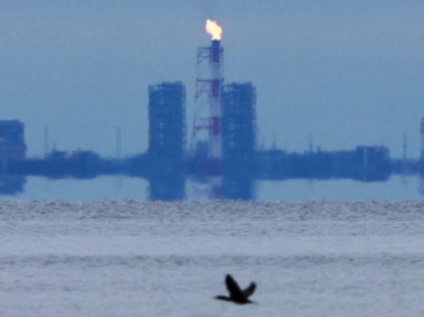 Rrjedhje të gazit në tubacionet ruse nën Baltik