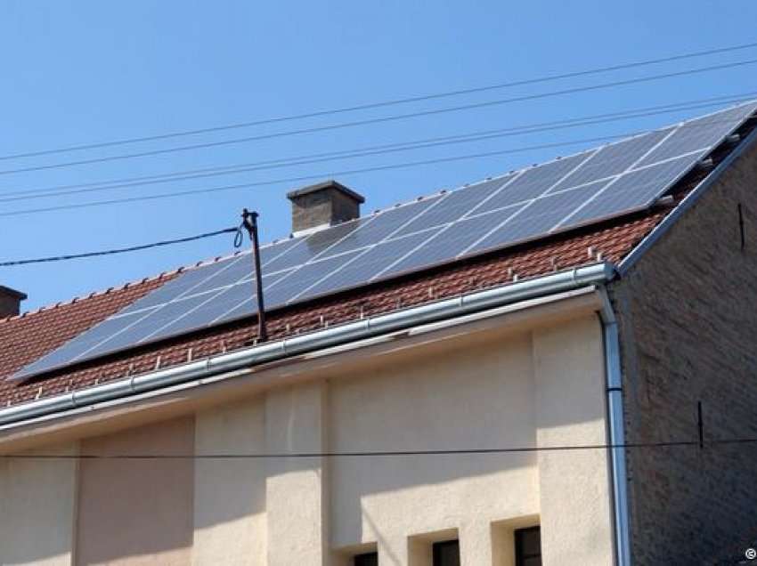 Serbi: Bie entuziazmi për energjinë diellore