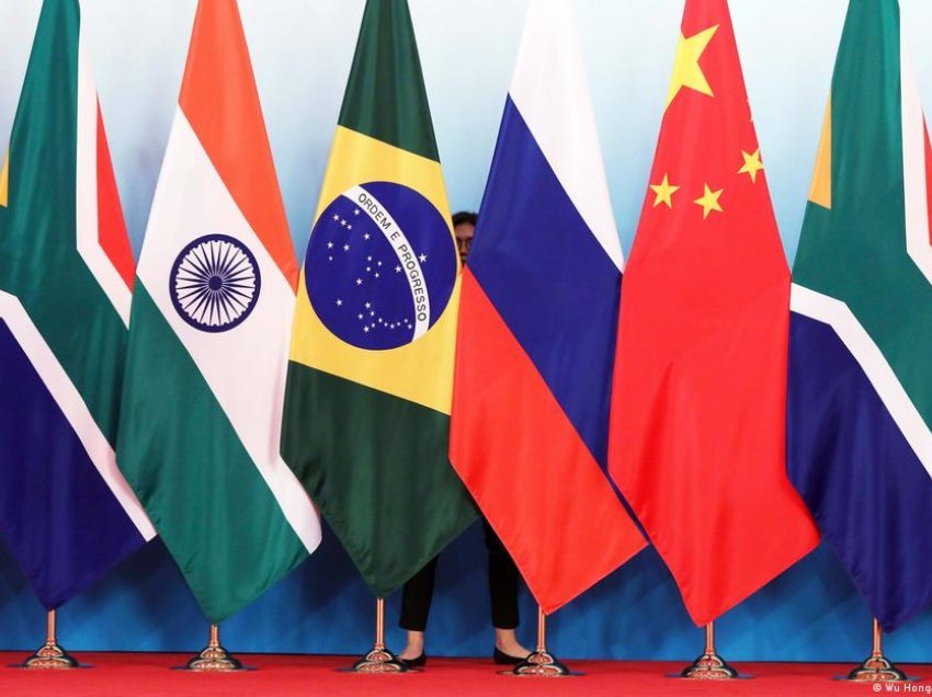 Vendet e BRICS-it profilizohen kundër G7