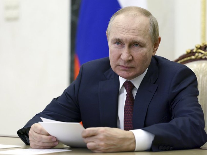 Po i vjen vdekja “rrotull”? Putin “kapërcen” në paranojë nga një atentat i mundshëm dhe bën veprimin e bujshëm me “shenjestër”