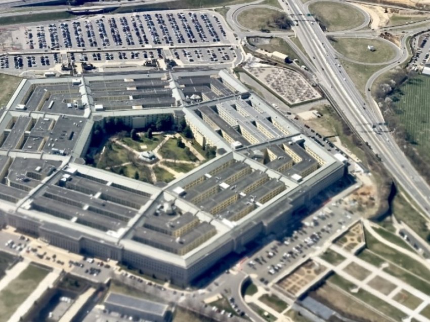 Pentagoni, hetime rreth atyre që dyshohet të jenë dokumente sekrete lidhur me Ukrainën
