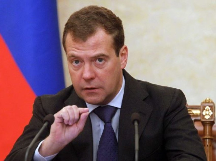 Medvedev për Ukrainën: Do të zhduket, askush nuk ka nevojë për të