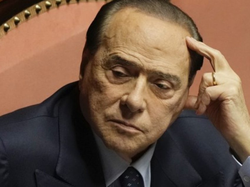 Mjeku flet rreth gjendjes së rëndë shëndetësore të Berlusconit