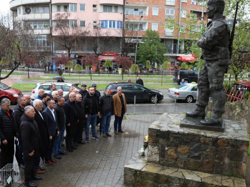 Përkujtohet “Epopeja e Melenicës” në Mitrovicë, dhe Shemsi Ahmeti në 24 vjetorin e rënies së tij