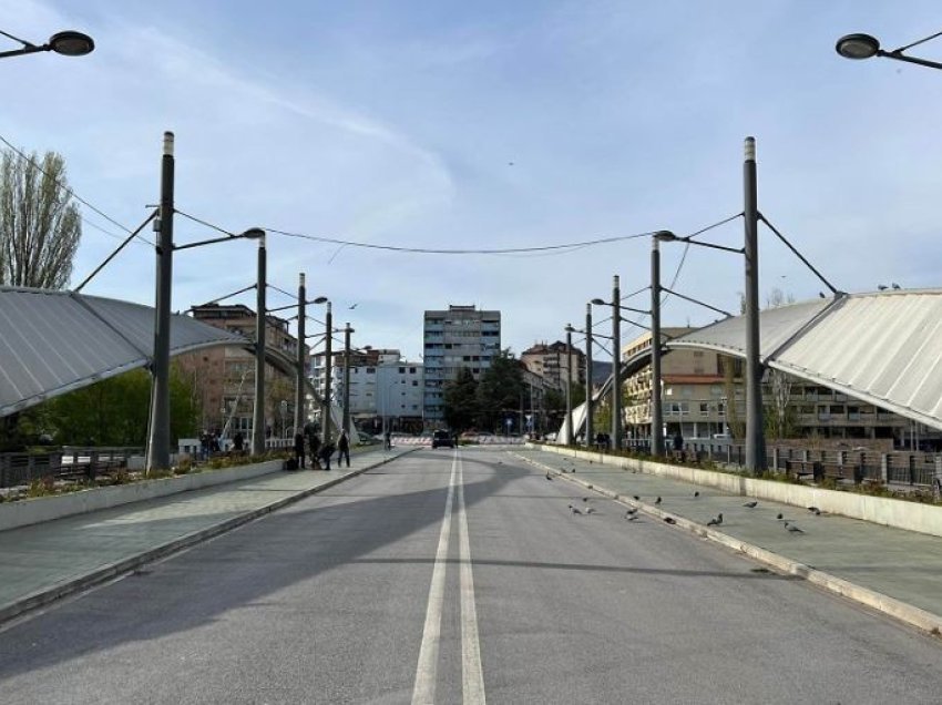 ​Kuvendi Komunal në veri të Mitrovicës kërkon hapjen e urës mbi Ibër