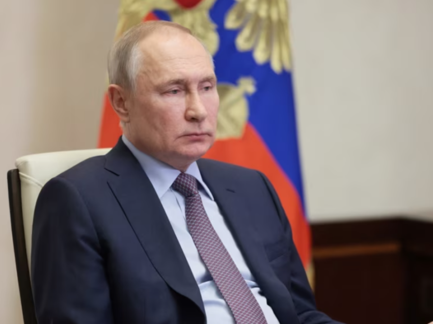Putini, dekreton ligjin që parashikon dënim të përjetshëm për akuzat për tradhti