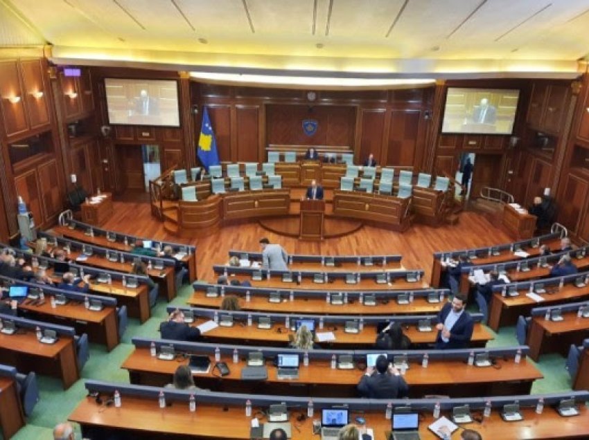 IDK: Deputetët e pushtetit po e bojkotojnë Parlamentin