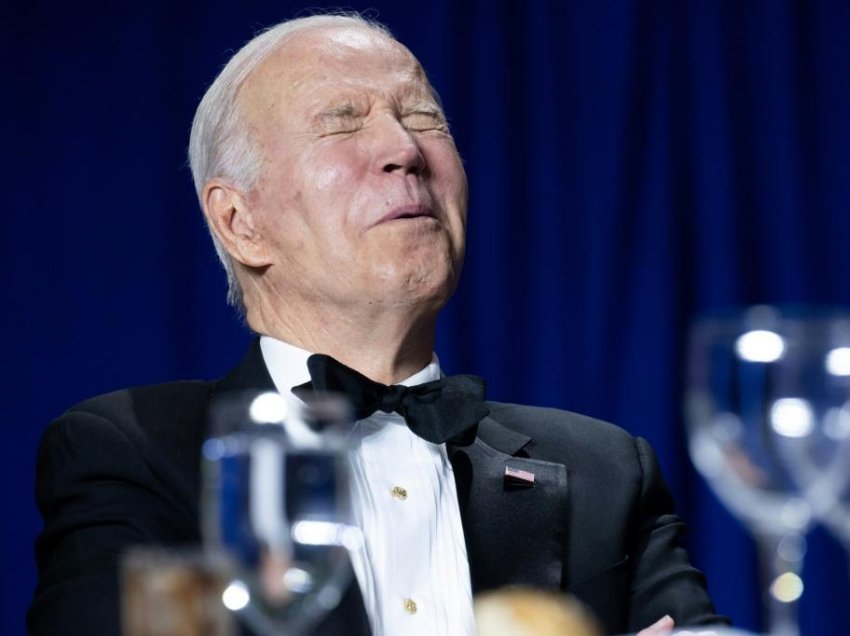 Biden bën shaka për moshën e tij në darkën e korrespondentëve të Shtëpisë së Bardhë 