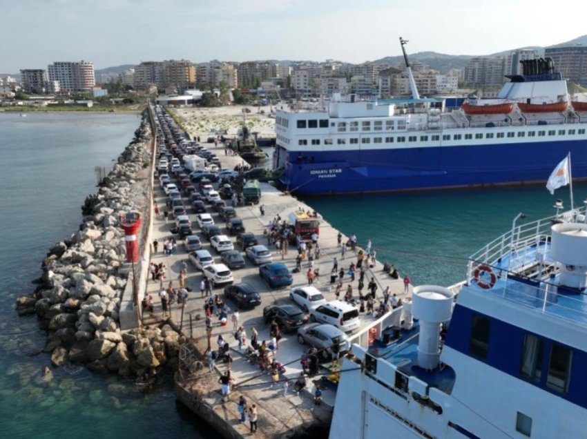 Fluks udhëtarësh në Portin e Vlorës, mbi 18 mijë vetëm gjatë korrikut