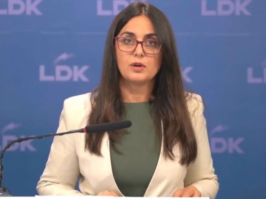 Lushaku-Sadriu i reagon Gërvallës: Dënimet për vendimet e saj paguhen me taksat tona