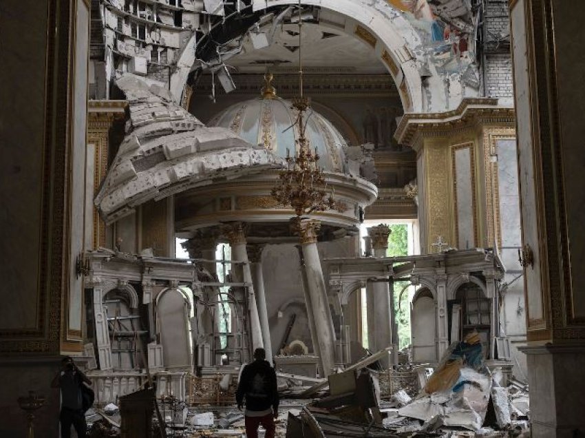 Sulmet në Ukrainë, UNESCO: Mbi 50 godina të dëmtuara në qendrën historike të Odesës