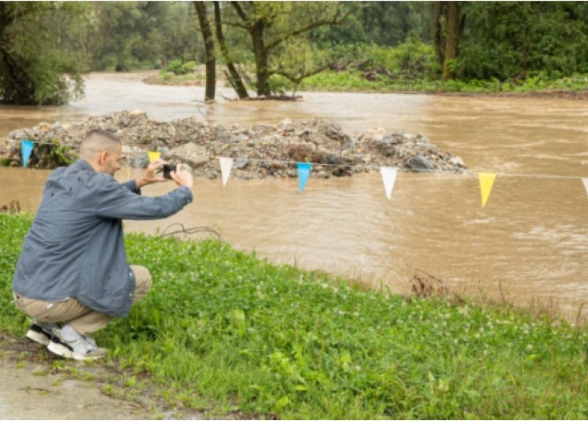 Përmbytjet në Slloveni, lumenjtë po tërhiqen ngadalë por dëmet janë të mëdha