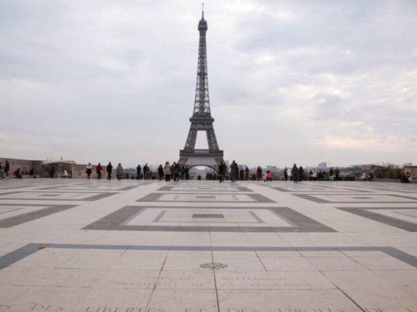 Alarm për bombë në Paris, evakuohet Kulla Eifel