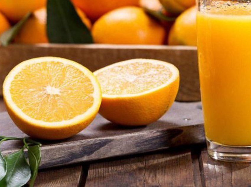 Pse është mirë të konsumoni lëng portokalli?