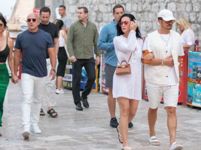 Jeff Bezos dhe Lauren Sanchez shijojnë pushimet në Kroaci, shoqërohen nga Katy Perry, Orlando Bloom dhe Usher