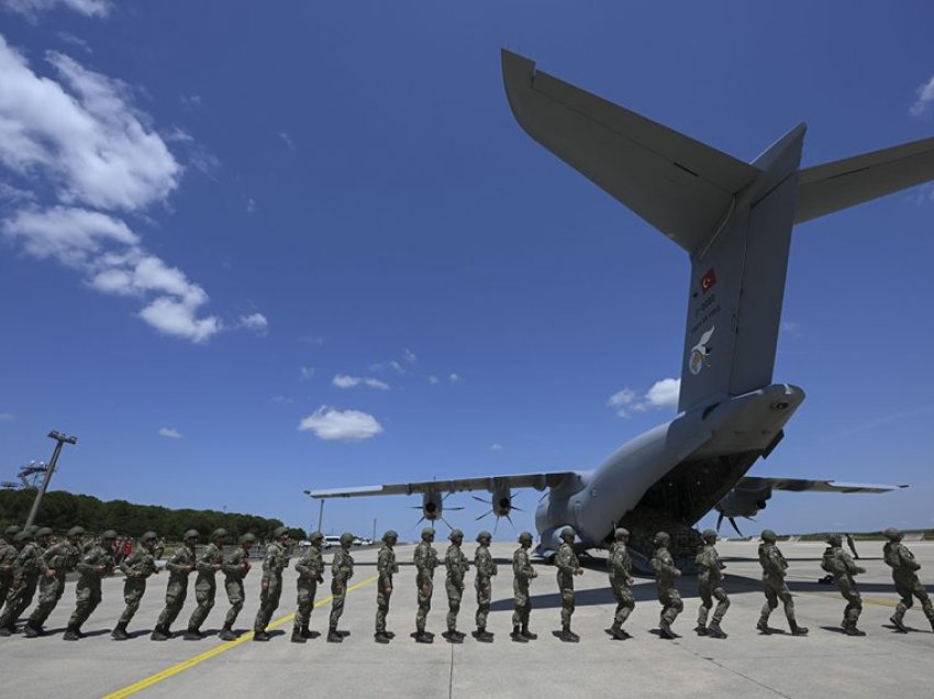 KFOR: Ushtarët amerikanë do të realizojnë stërvitje ajrore në Polac