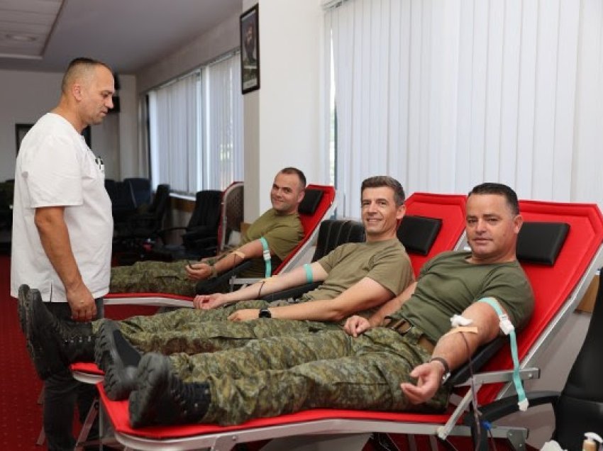 ​Aksioni i dhurimit vullnetar të gjakut në të gjitha kazermat e FSK-së
