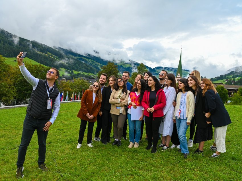 Presidentja Osmani merr pjesë në Forumin Evropian Alpbach 2023