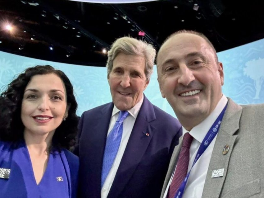 Aliu publikon fotografi me ish-sekretarin Kerry dhe presidenten Osmani: Dëgjuam fjalimin inspirues për veprimet ndaj ndryshimeve klimatike