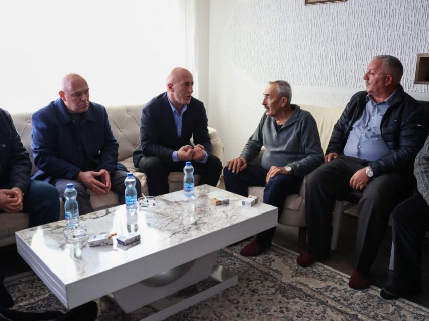 Haradinaj viziton familjen Ademaj, i ngushëllon për Liridonën